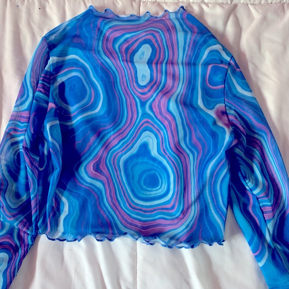 Long sleeve mesh top